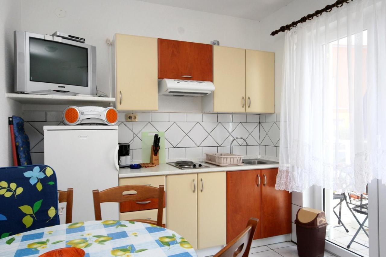 Apartments With A Parking Space Crikvenica - 5553 Exterior photo